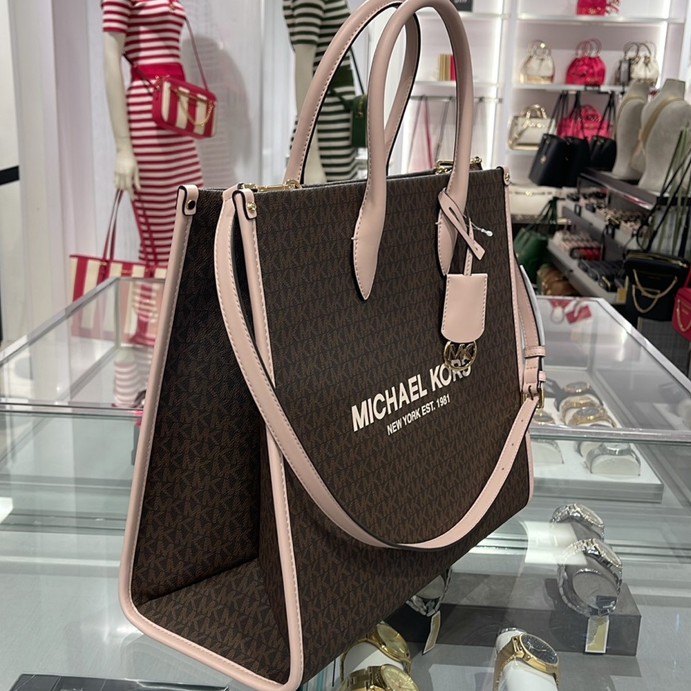MICHAEL KORS Mirella Large Logo Tote Bag Powder Blush Signature 
NWT - Picture 4 of 16